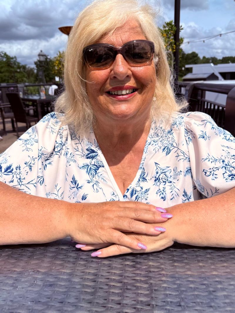 Sandra406 Sandra406
